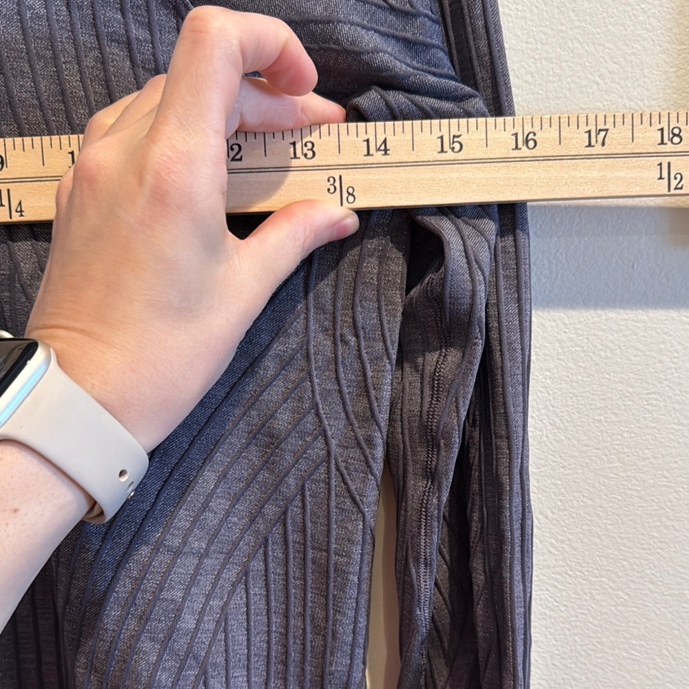 Lululemon Rest Less Pullover In Gray‎ - Picture 3 of 7